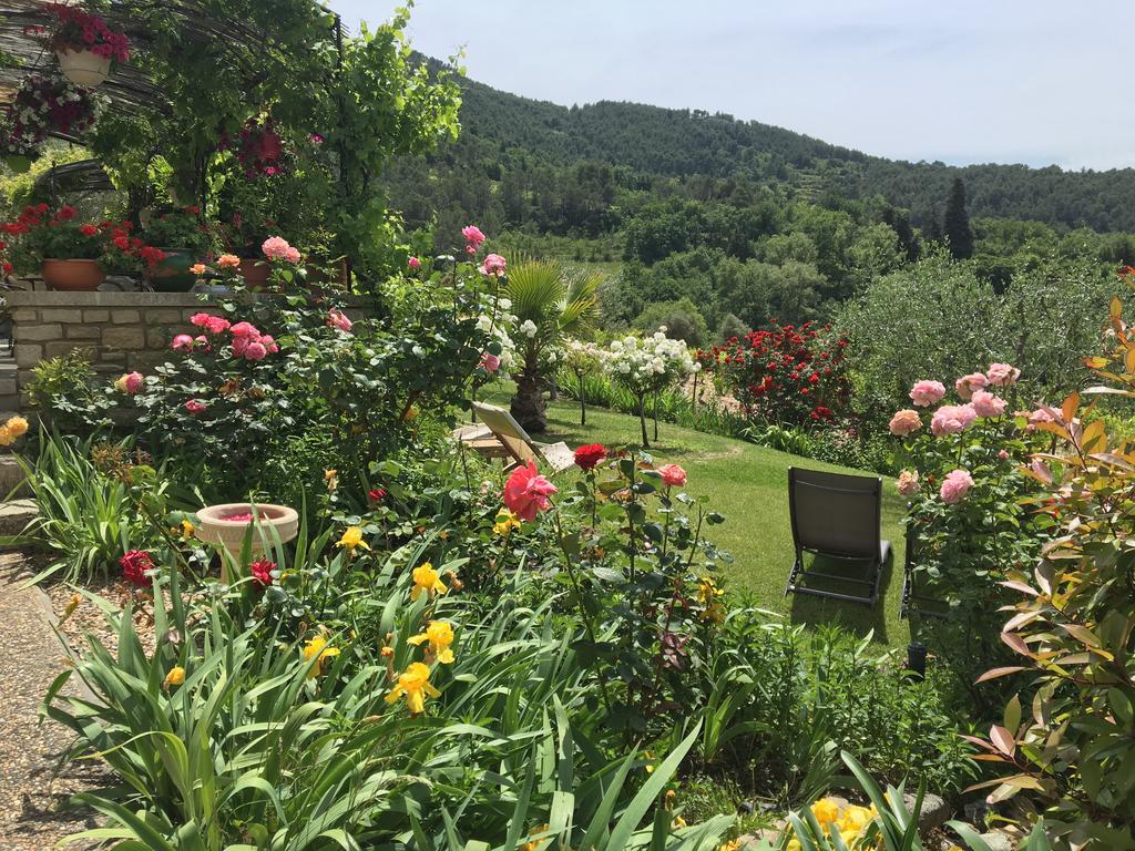 Bed and Breakfast Le Grand Jardin Lafare Exterior foto