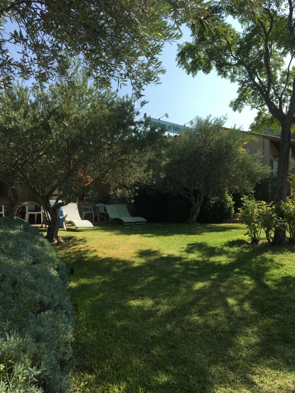 Bed and Breakfast Le Grand Jardin Lafare Exterior foto